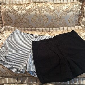 2 pairs of shorts